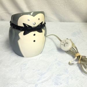 Yankee Candel Full Size Penguin Melt Cup Warmer